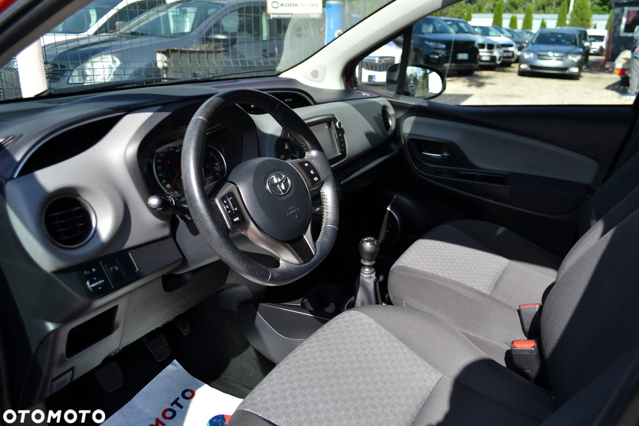 Toyota Yaris 1.33 Prestige - 8