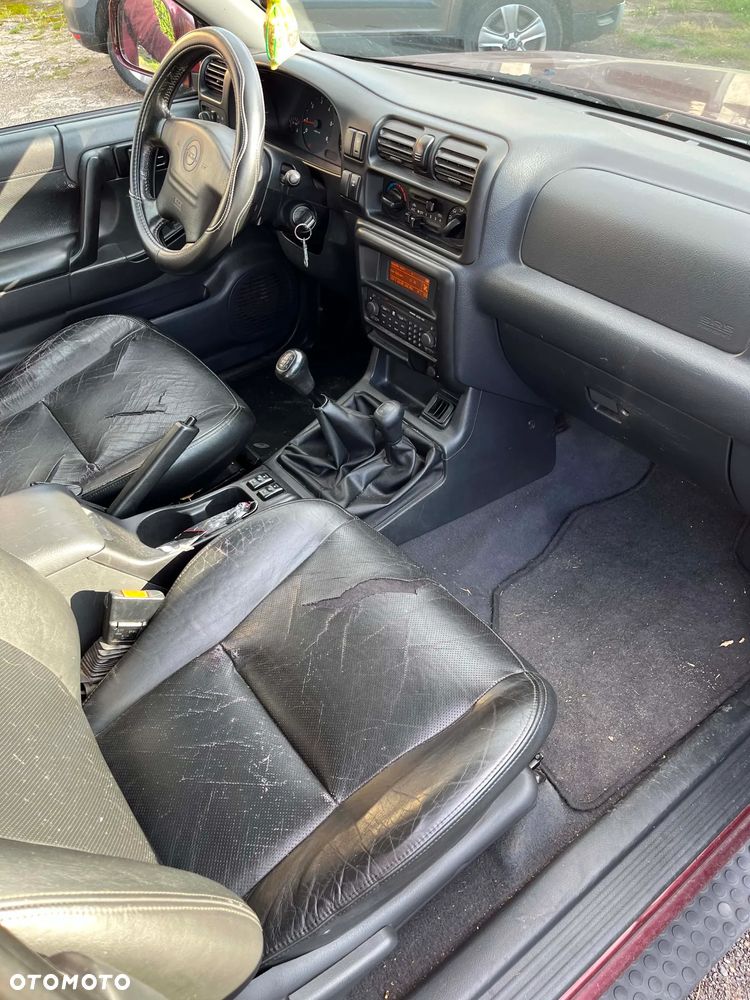 Opel Frontera - 11