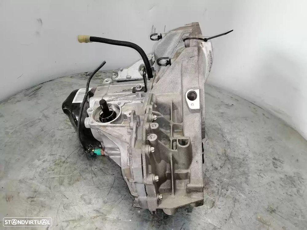 CAIXA VELOCIDADES DACIA SANDERO II 2018 - 12