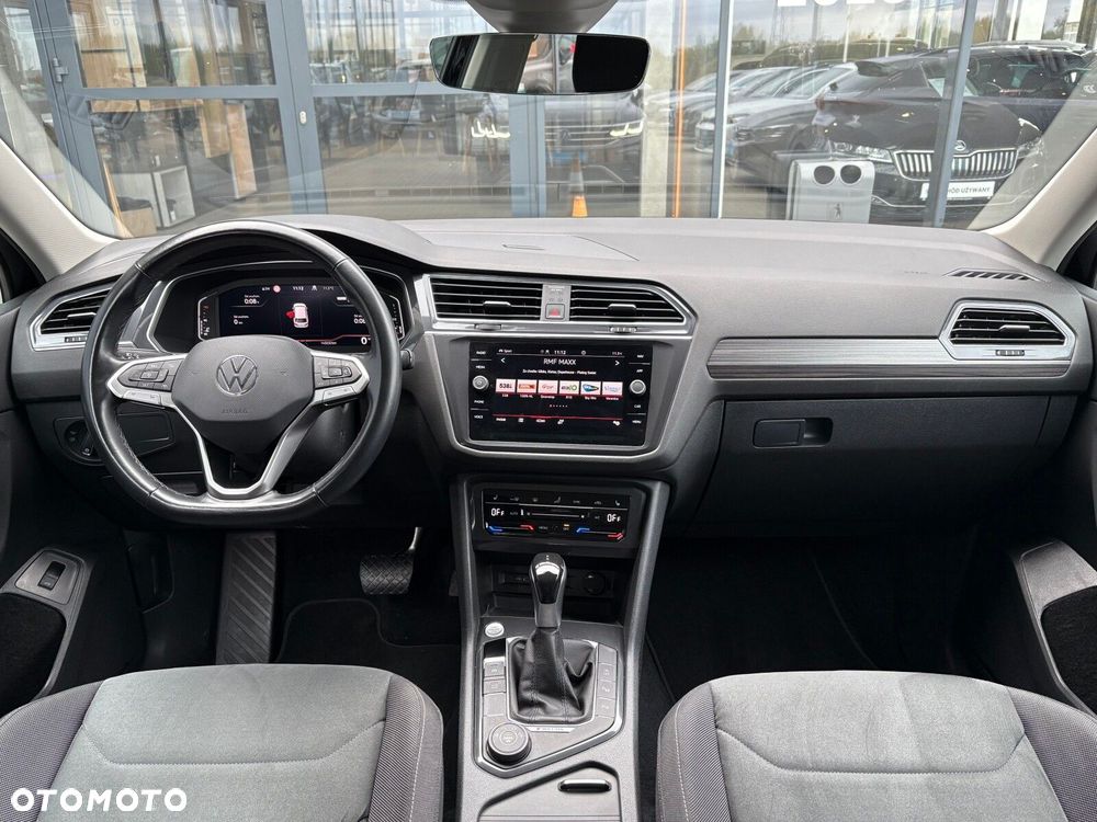 Volkswagen Tiguan - 11