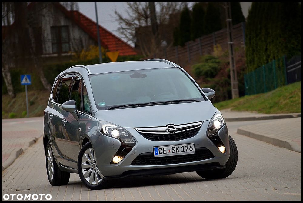 Opel Zafira 1.6 T SIDI Cosmo S&S - 1