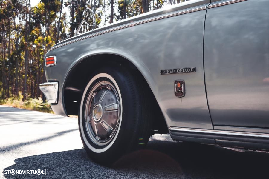 Toyota Crown - 8