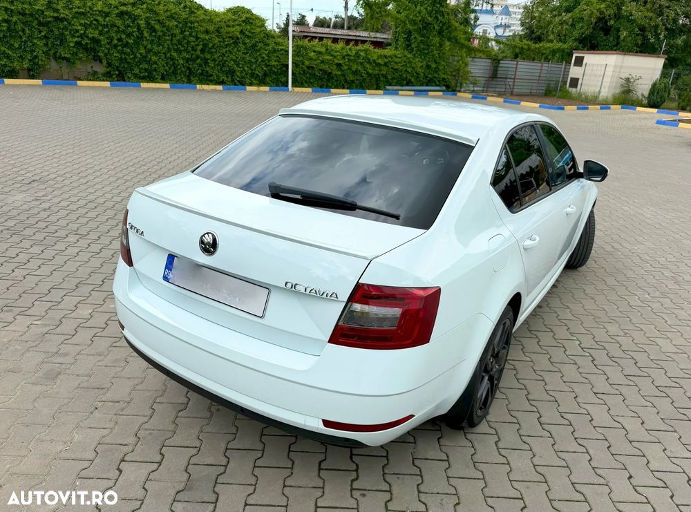 Skoda Octavia 2.0 TDI DSG Style - 4