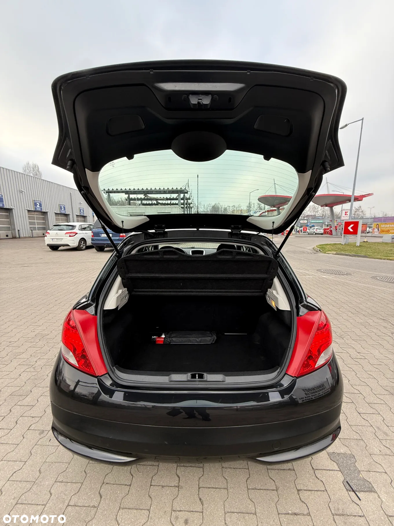 Peugeot 207 1.4 Trendy - 23