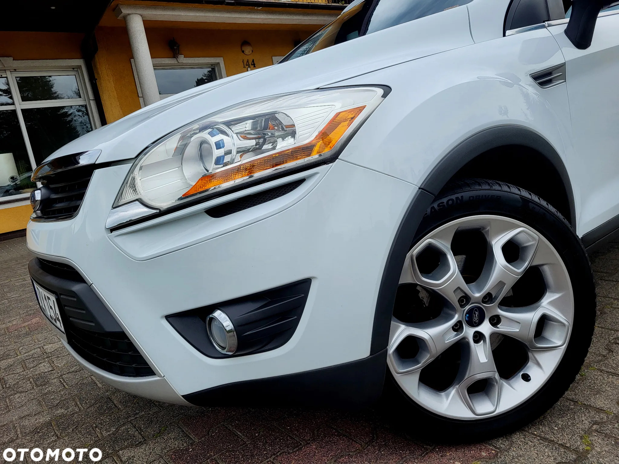 Ford Kuga - 15