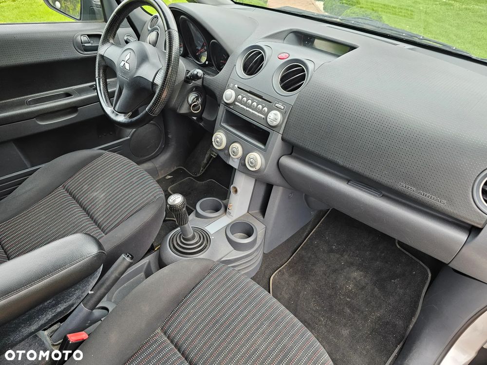 Mitsubishi Colt 1.1 Invite - 9