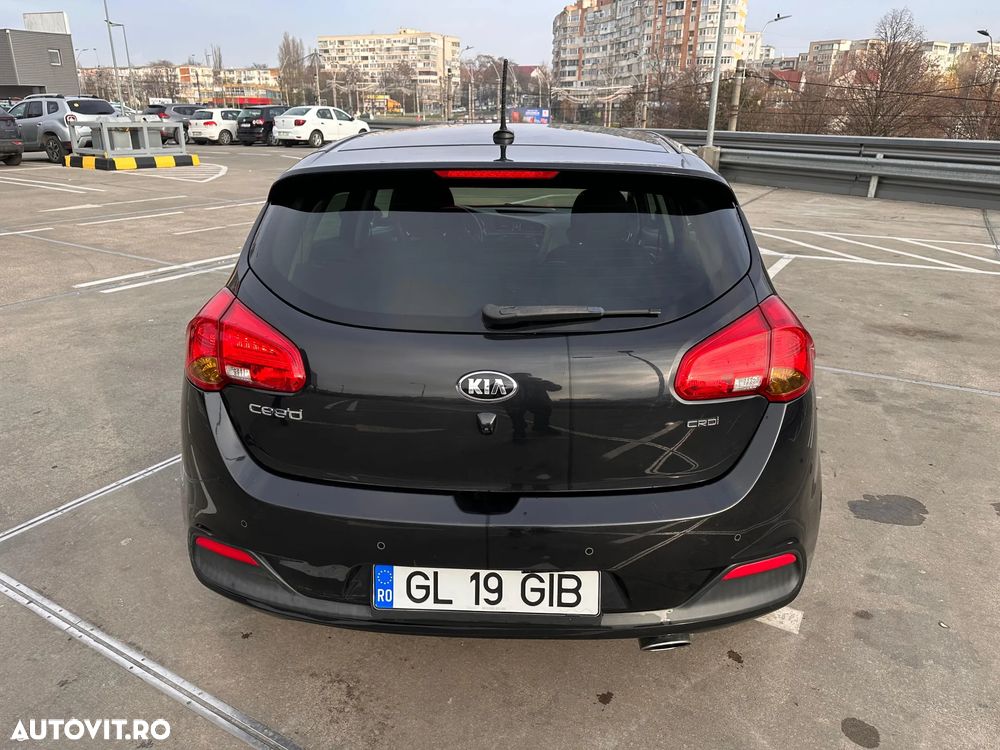 Kia Ceed - 4