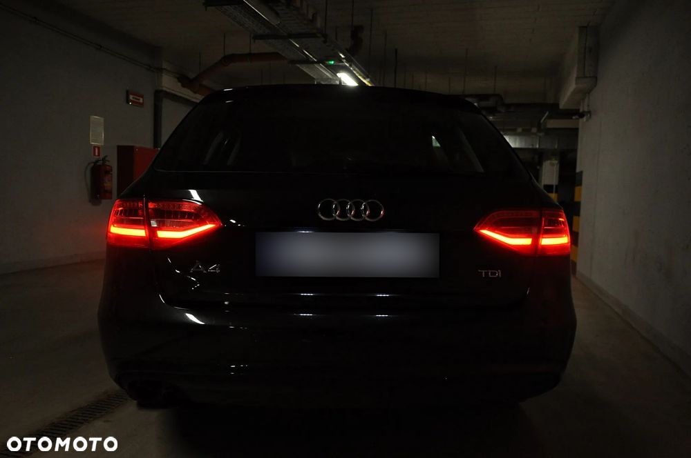 Audi A4 Avant 2.0 TDI ultra - 37