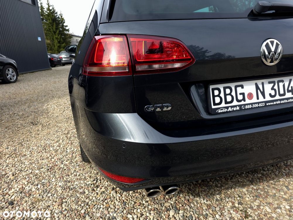 Volkswagen Golf - 26