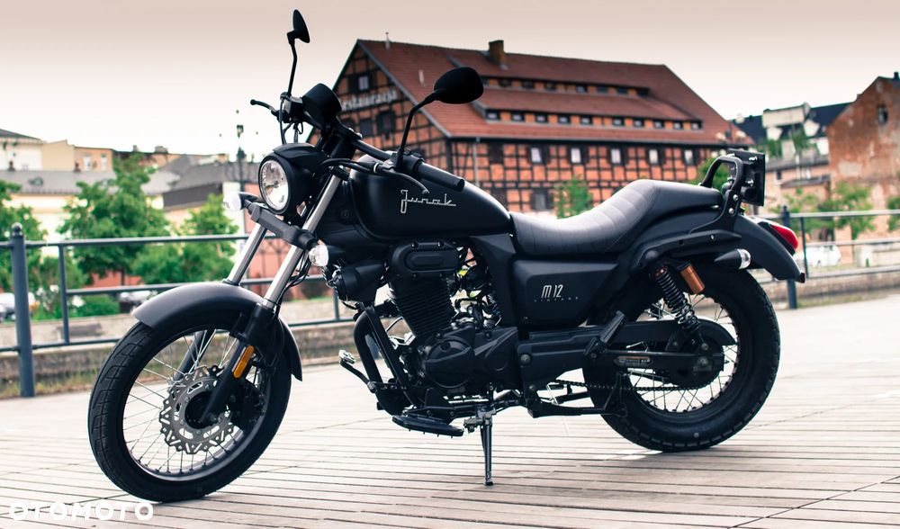 Junak M12 - 7