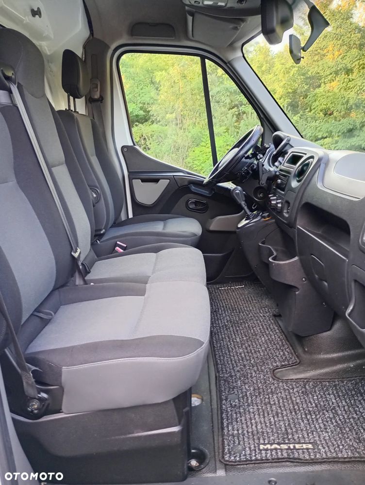 Renault Master 3 - 24