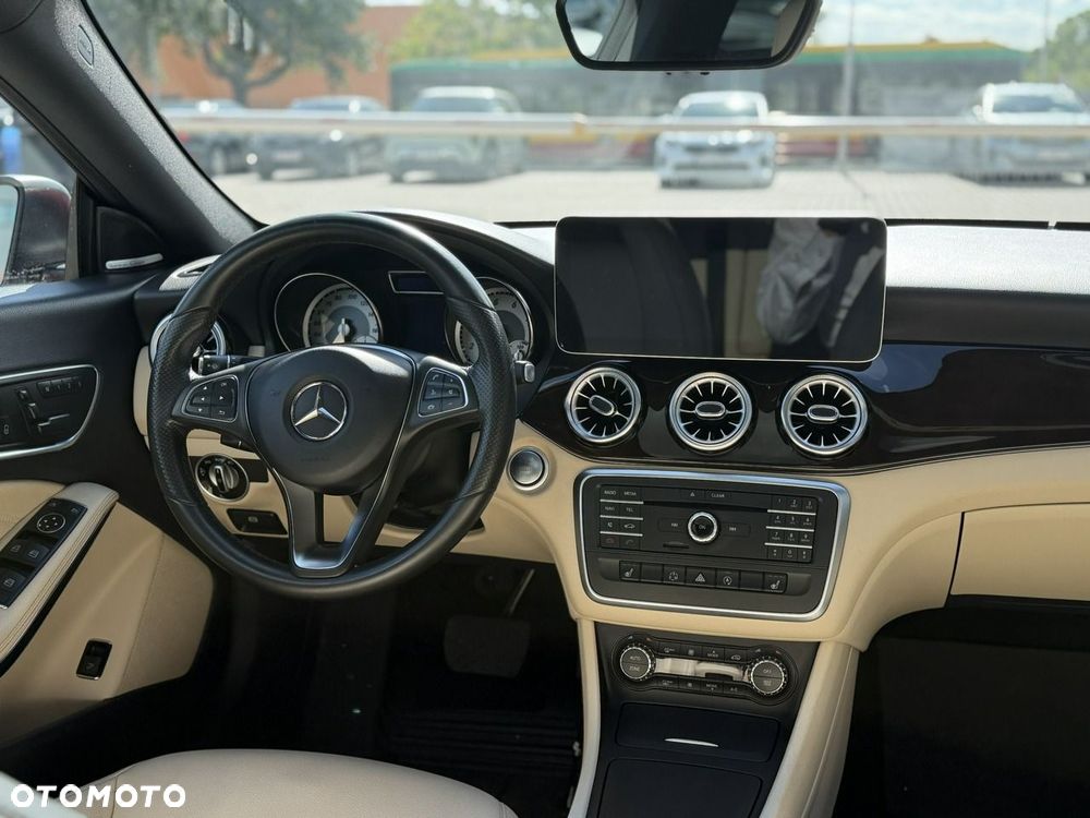 Mercedes-Benz CLA - 19
