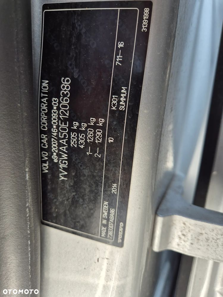 Volvo V60 D6 AWD Plug-in Hybrid Summum - 8