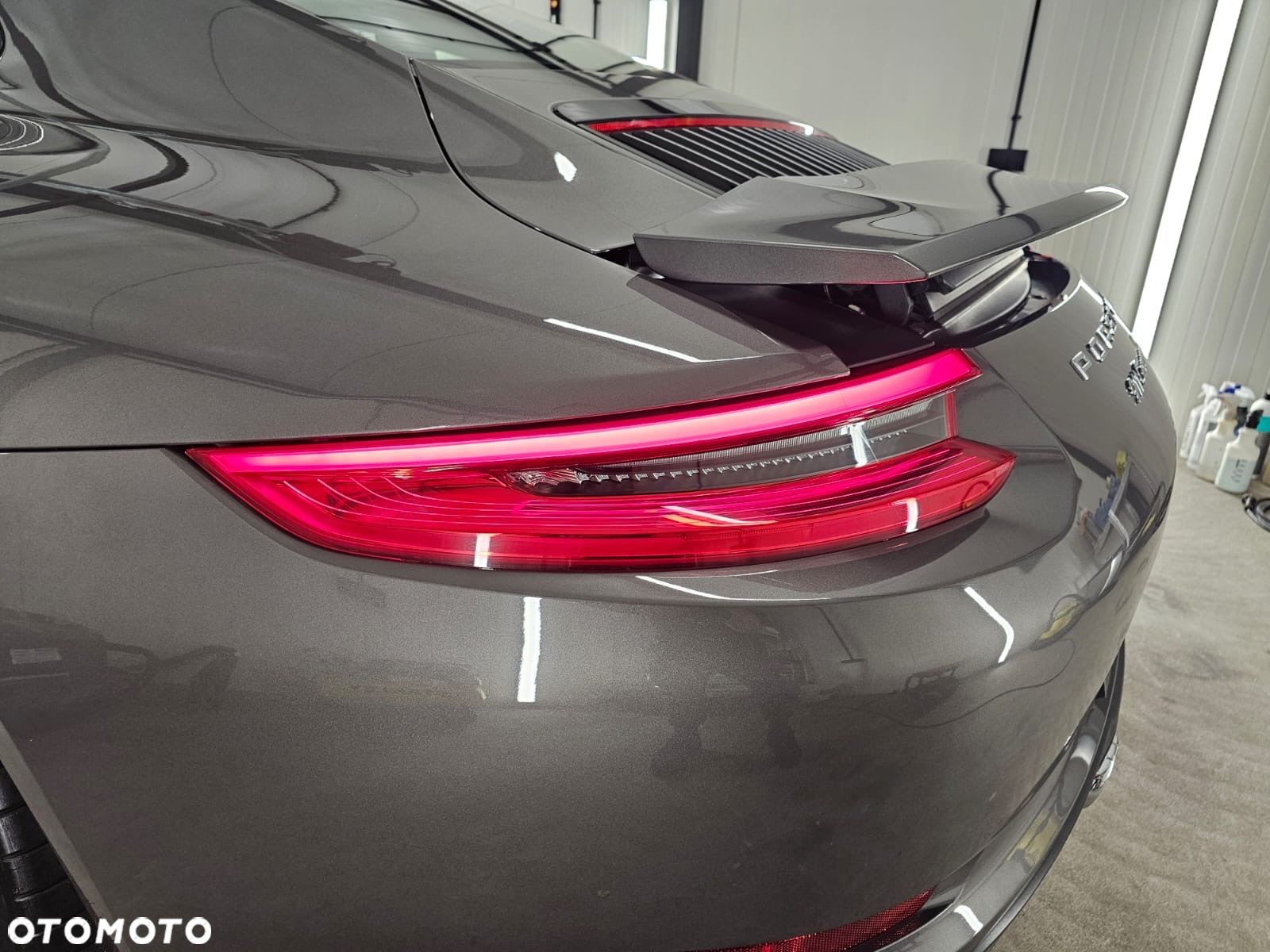 Porsche 911 Carrera S PDK - 10