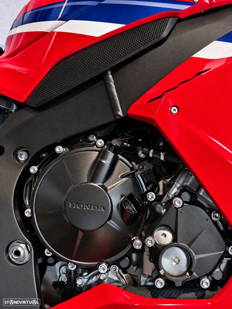 Honda CBR RR-R SP FIREBLADE - 12