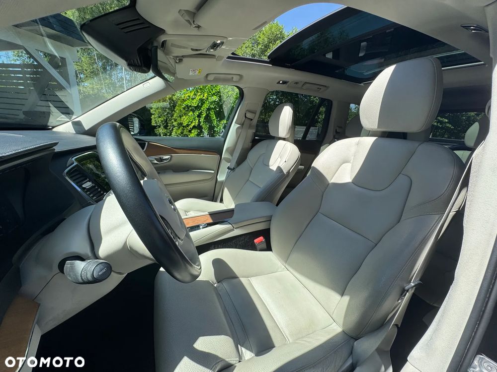 Volvo XC 90 B5 D AWD Inscription - 11