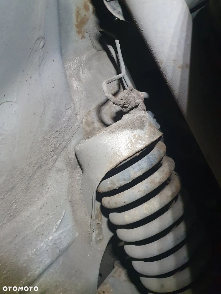 Mercedes-Benz Klasa E - 13