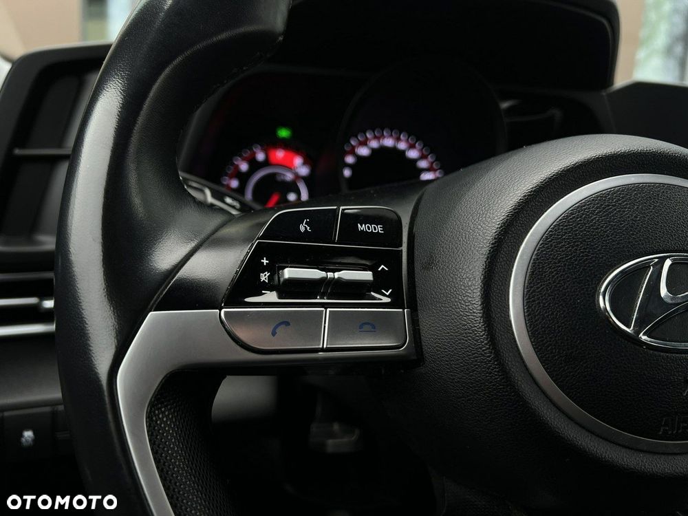 Hyundai Elantra - 12