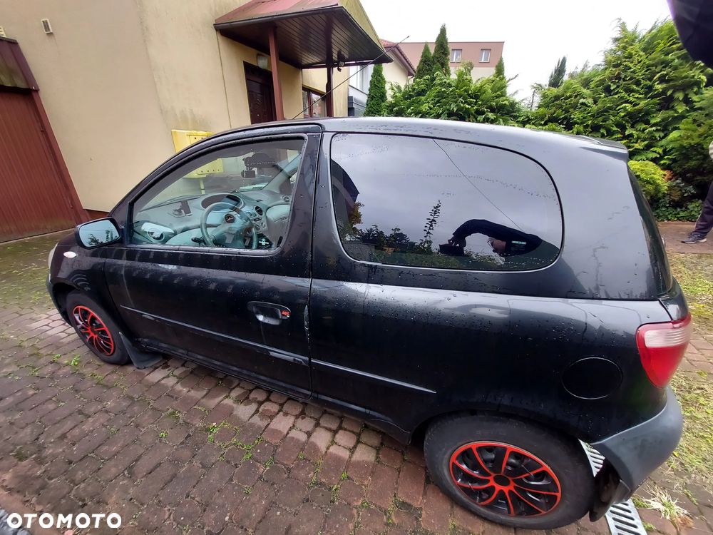 Toyota Yaris - 5
