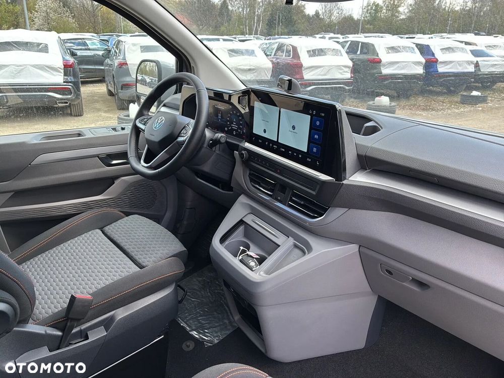 Volkswagen Caravelle - 14