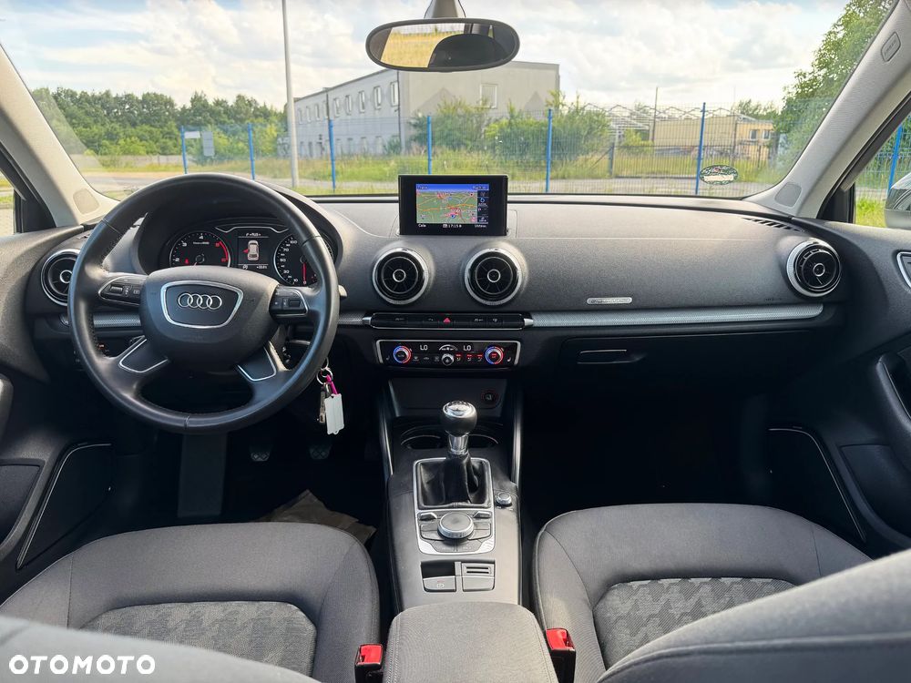 Audi A3 Sportback - 13