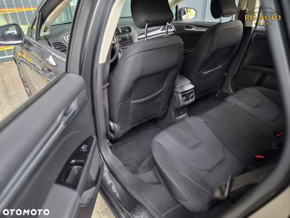 Ford Mondeo - 30