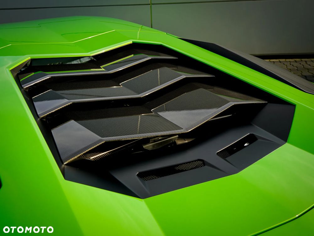 Lamborghini Aventador - 13