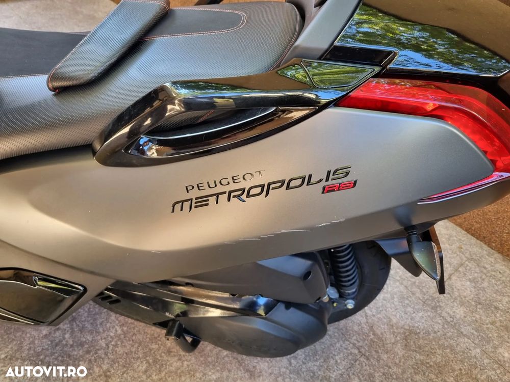 Peugeot Metropolis 400 - 24