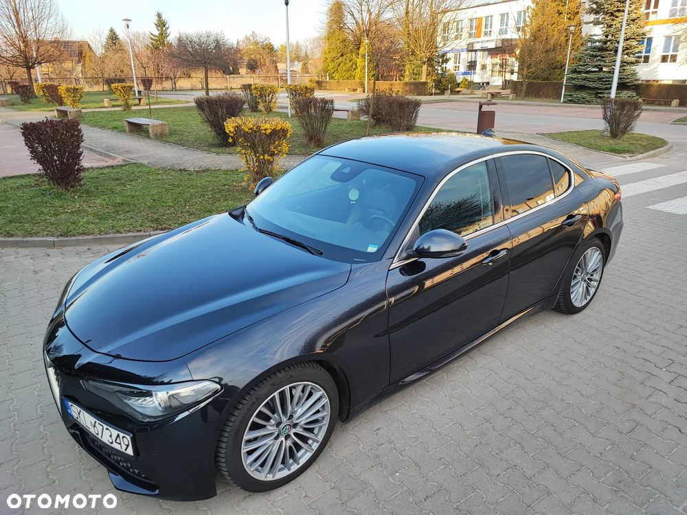 Alfa Romeo Giulia 2.2 AT8 Super - 8