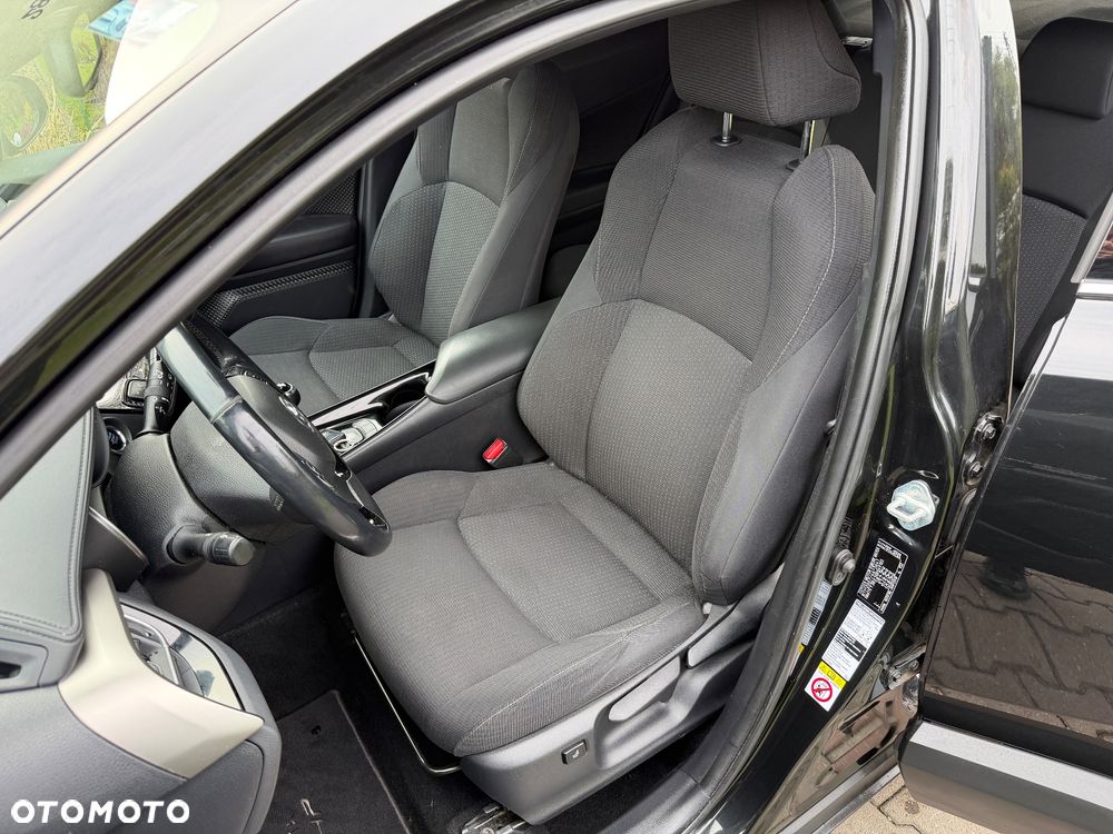 Toyota C-HR 1.2 Turbo Team Deutschland - 21