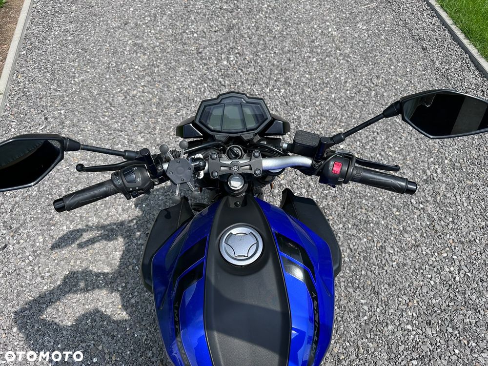 Yamaha MT - 5