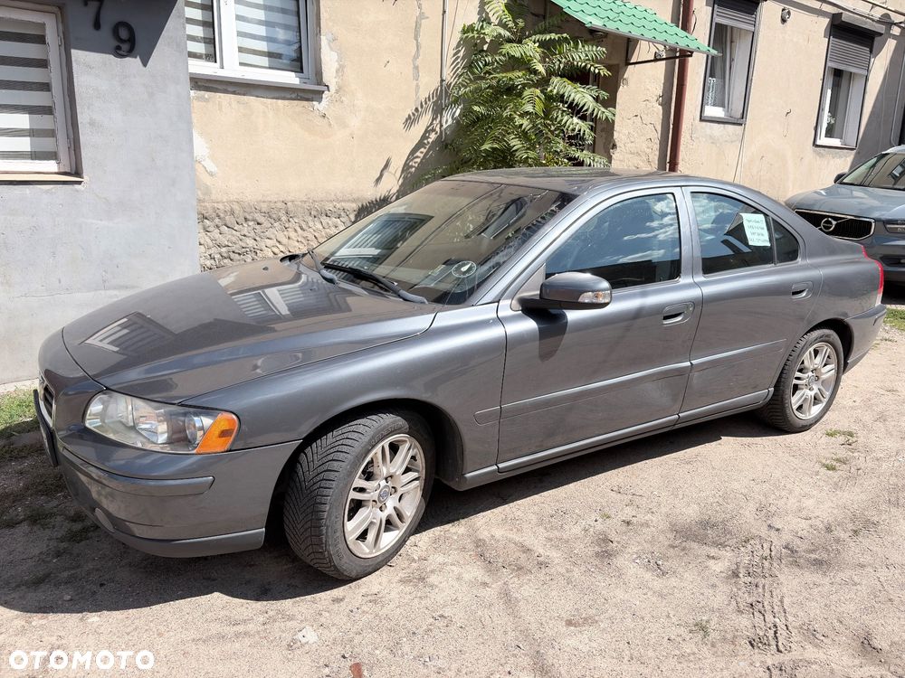 Volvo S60 2.4D Momentum - 3
