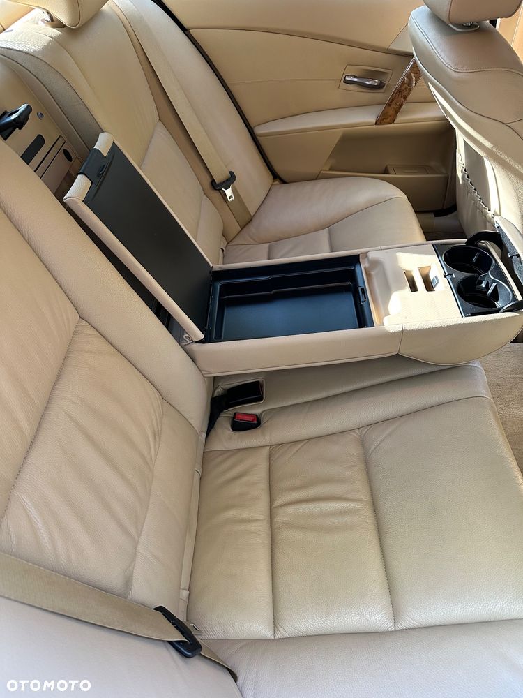 BMW Seria 5 - 29