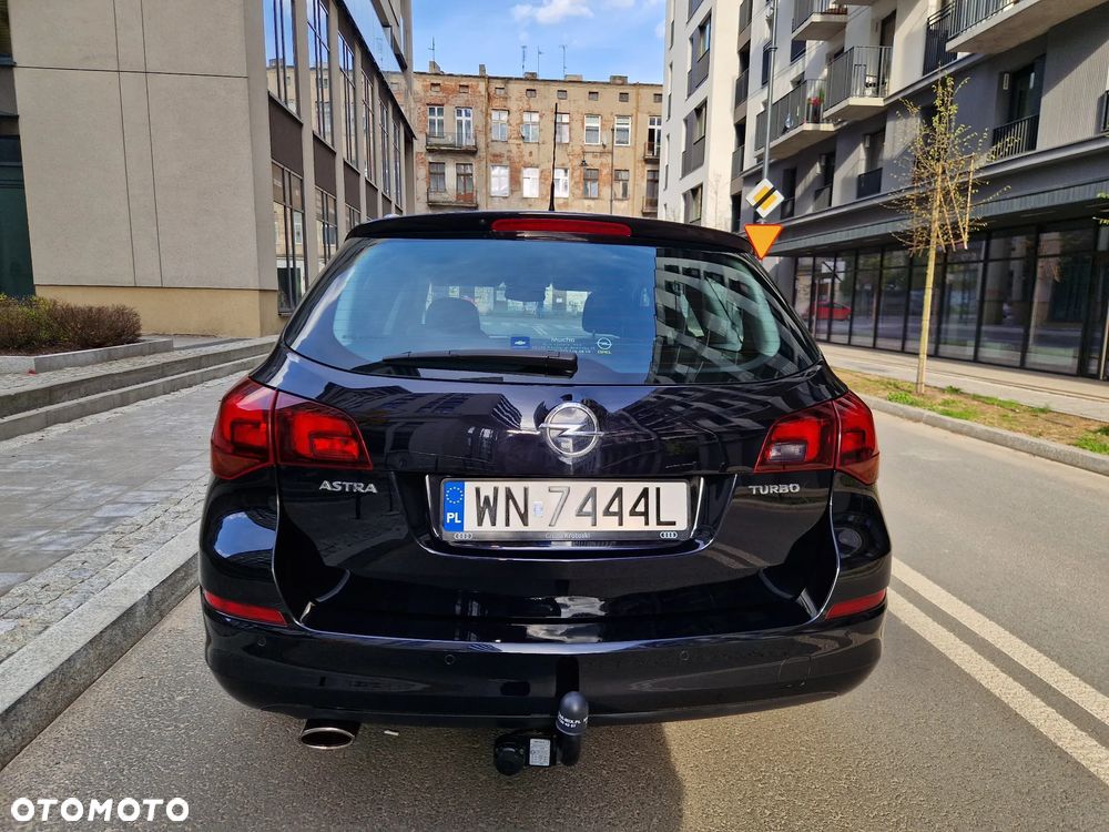 Opel Astra 1.4 T Cosmo EU6 - 10