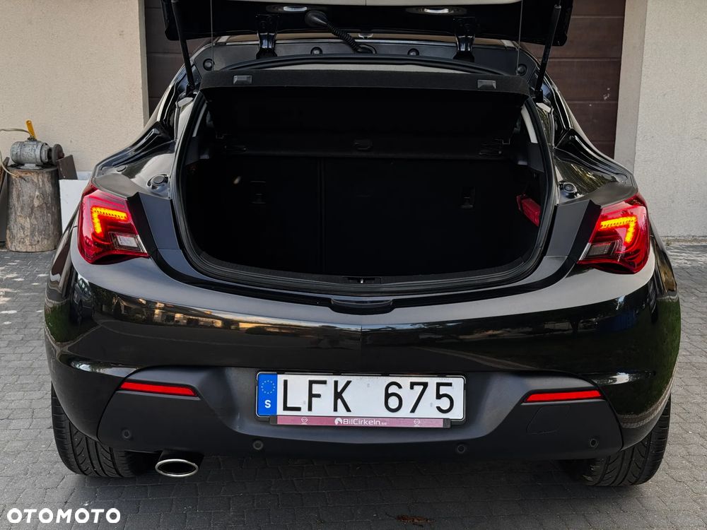 Opel Astra 1.6 Turbo Edition - 15