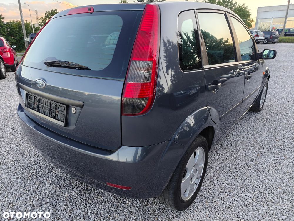 Ford Fiesta - 2