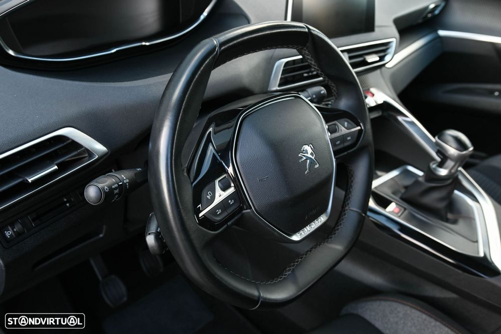 Peugeot 3008 1.5 BlueHDi Active - 24