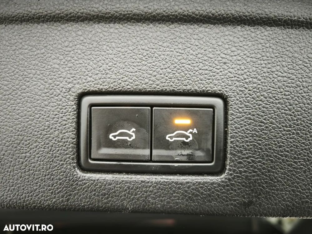 Volkswagen Touareg 3.0 V6 TDI 4Motion DPF Automatik Elegance - 5