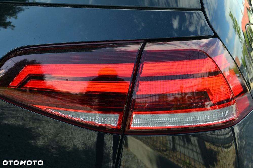 Volkswagen Golf - 17