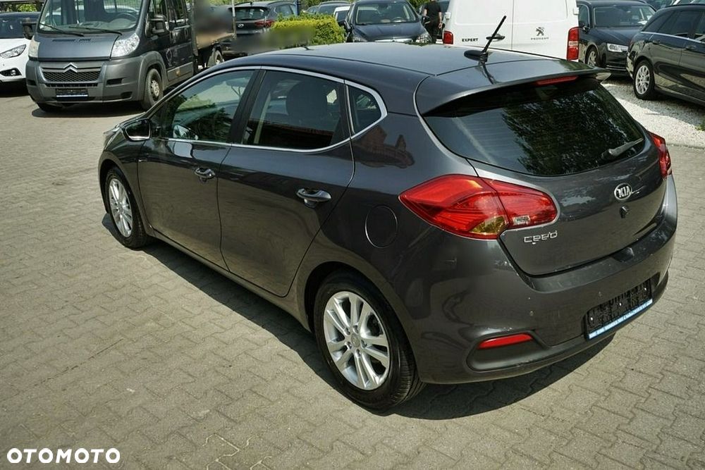 Kia Ceed - 5