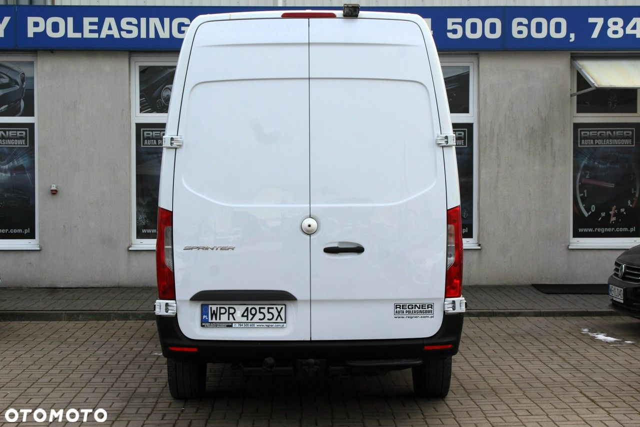 Mercedes-Benz Sprinter - 5
