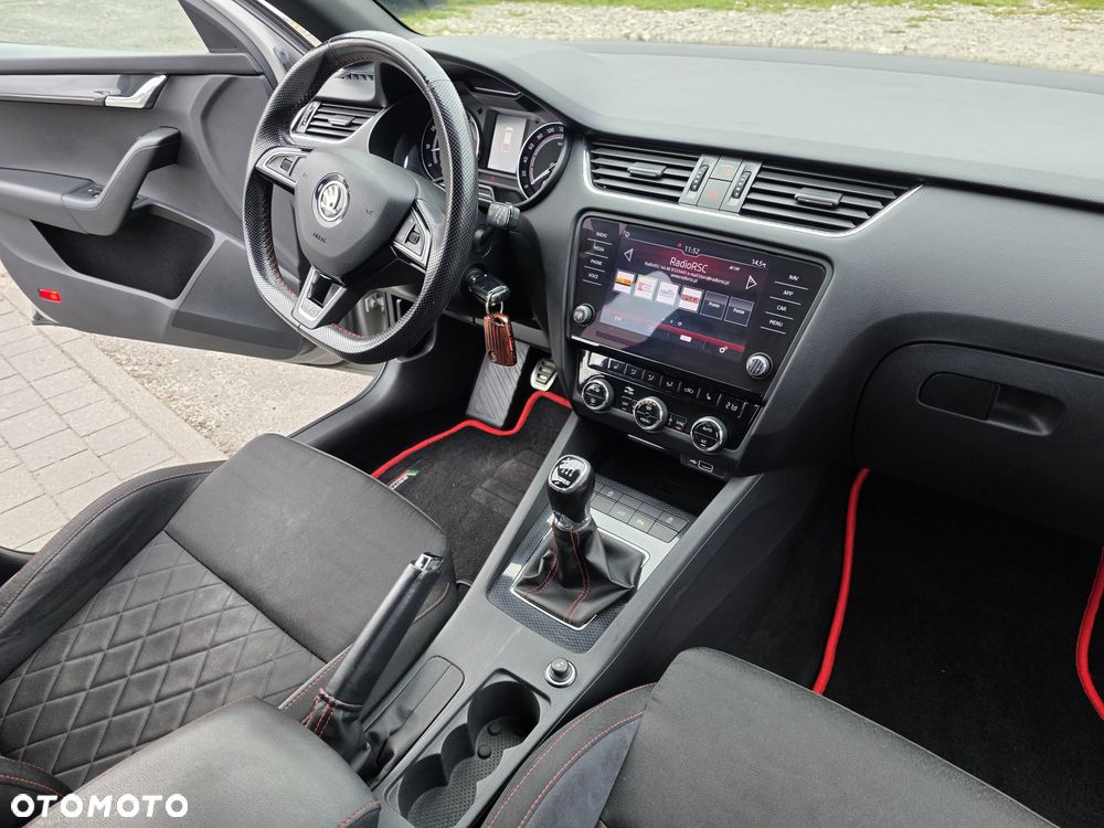Skoda Octavia 2.0 TSI RS 230 - 25