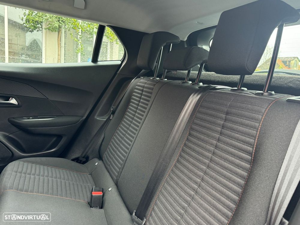 Peugeot 2008 1.2 PureTech Active - 11