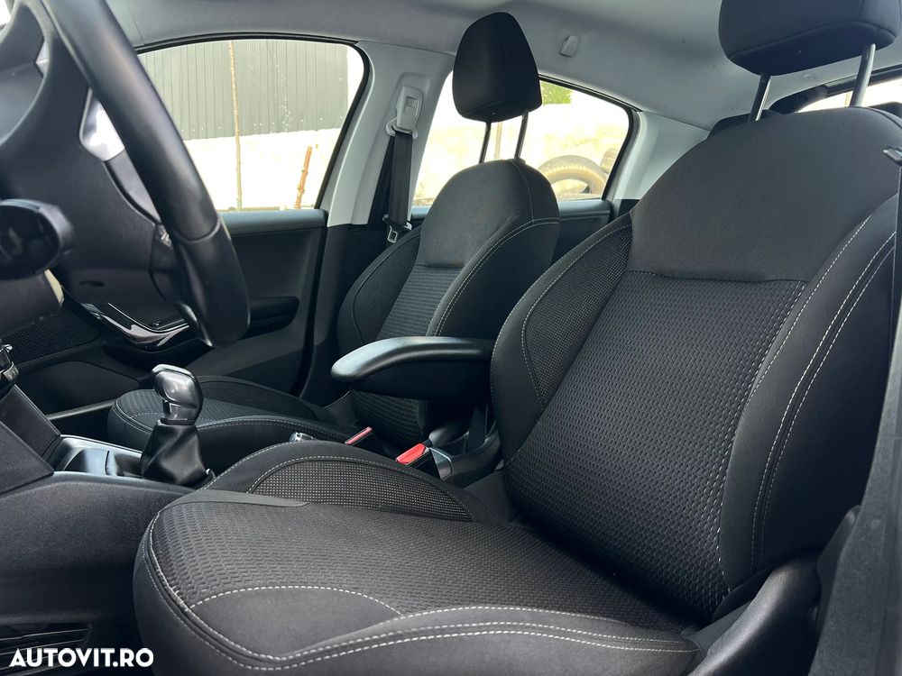 Peugeot 208 PureTech 110 Stop & Start Allure - 5