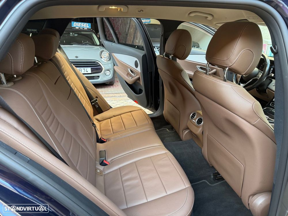 Mercedes-Benz E 300 de 9G-TRONIC Exclusive - 10