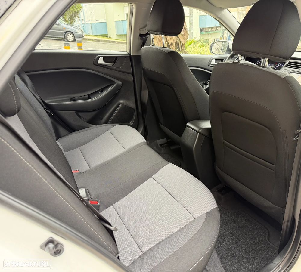 Hyundai i20 Active 1.0 T-GDi Comfort Navi - 21