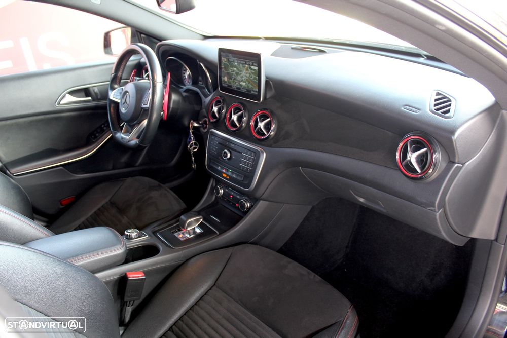 Mercedes-Benz CLA 45 AMG 4Matic 7G-DCT - 24