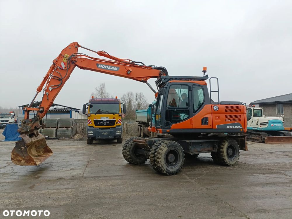 Doosan DX140 Szybkozlacze / - 12