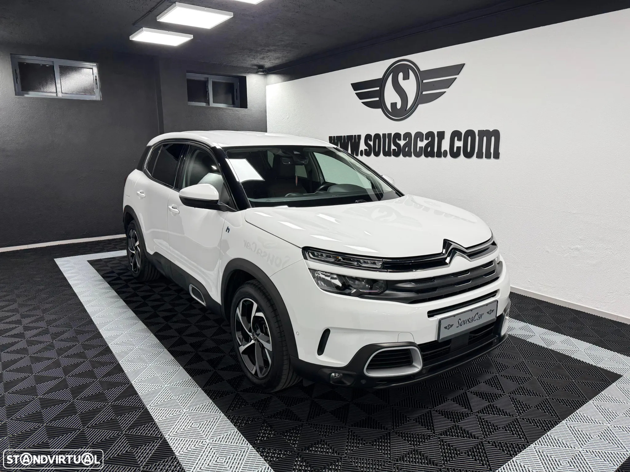 Citroën C5 Aircross 1.6 Hybrid Shine e-EAT8 - 4
