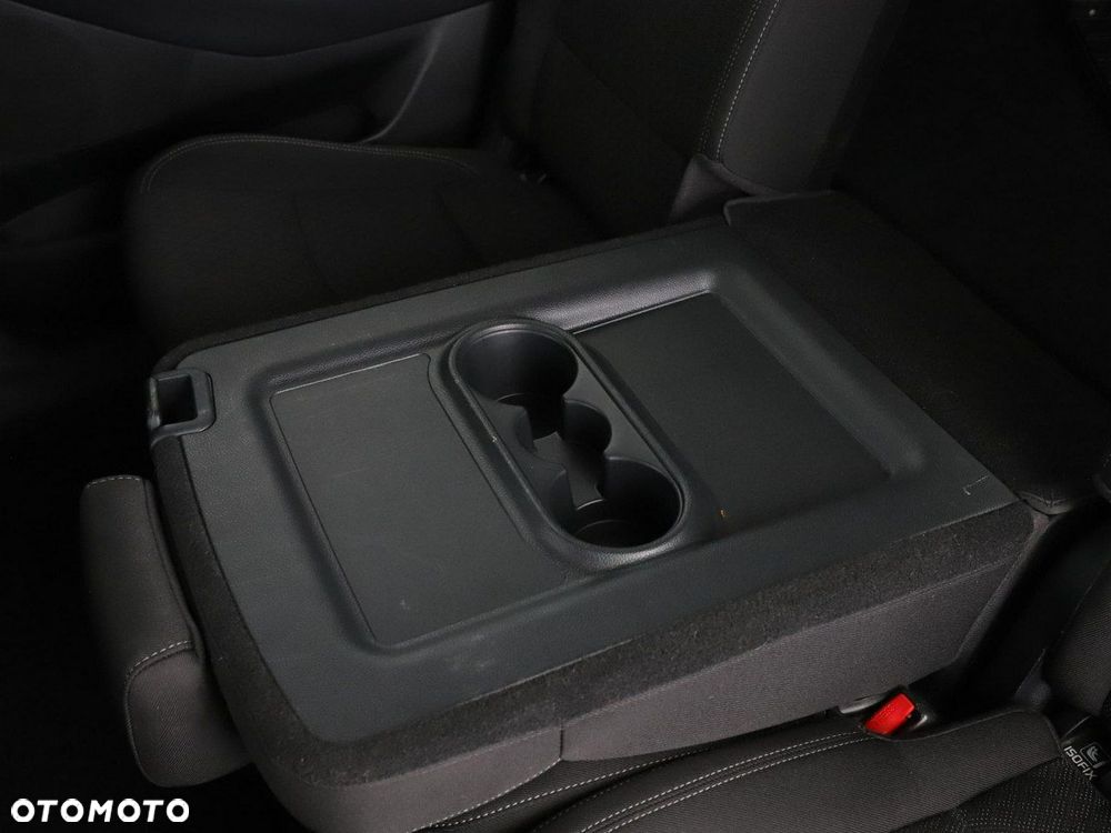 Kia Carens 1.6 GDI Dream-Team Edition - 39